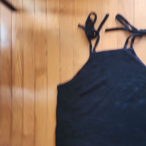 Madewell Black Textured Tank with Bow Straps- Wpmen - Picture 3 of 3